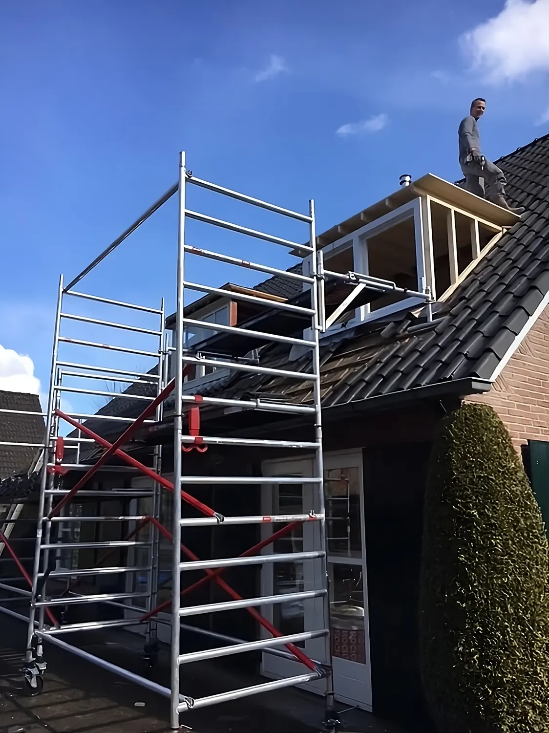 Dakkapel en luxe inloopkast in Laren